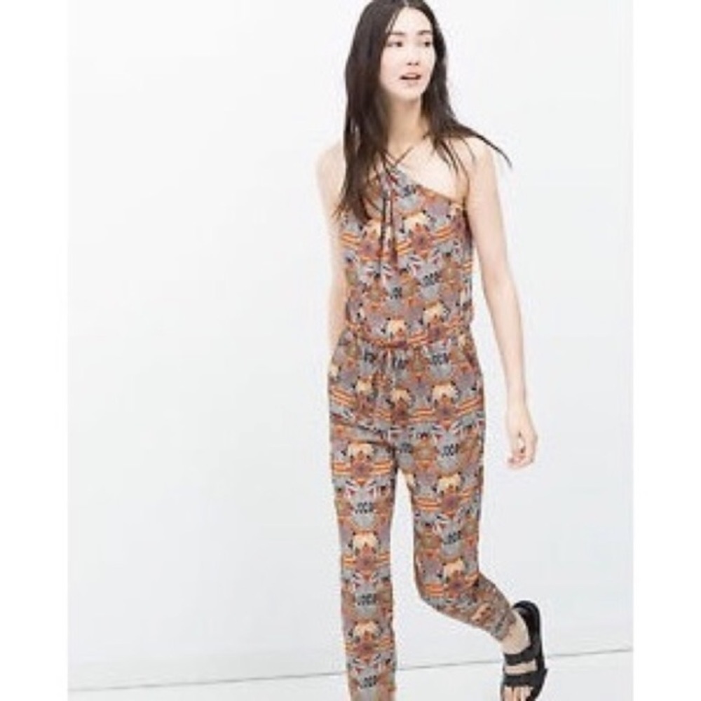 Zara Ethnic Tribal Print Jumpsuit 
Size medium